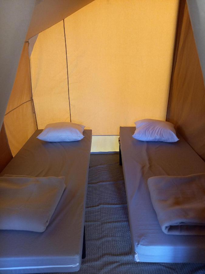 Camping Onlycamp Les Pins Nancay Екстер'єр фото